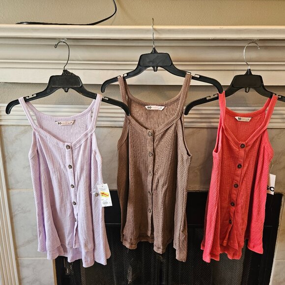 NWT SO Raw Hem Button Tanks - Picture 1 of 1